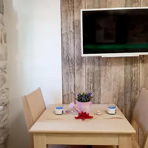  Apartment Nautica Stone House